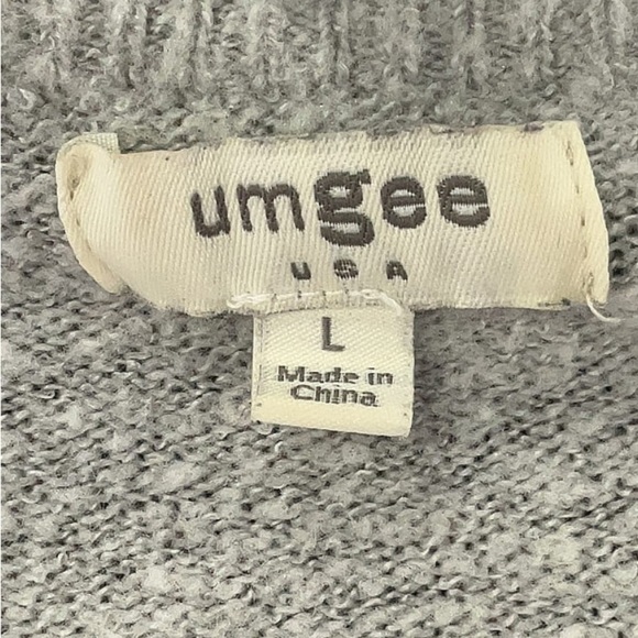 Umgee Women's Soft Cream V-Neck Sweater - Picture 5 of 5